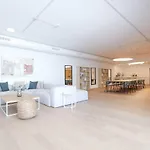 Vanian Gardens 4 Bedroom Ap Appartamento Estepona
