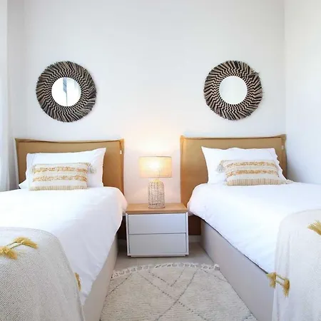Vanian Gardens 4 Bedroom Ap