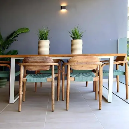 Apartman Vanian Gardens 4 Bedroom Ap *